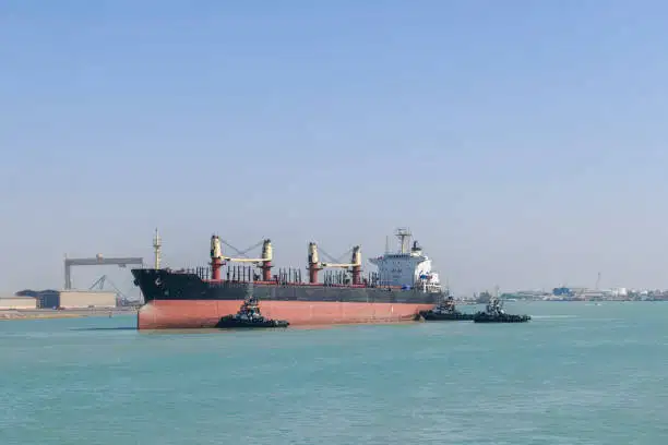 Los buques con bandera iraní siguen en movimiento: lo que indican sus tránsitos